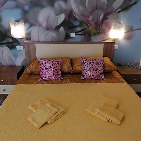 Rooms Katarina Kadumi Luaran gambar