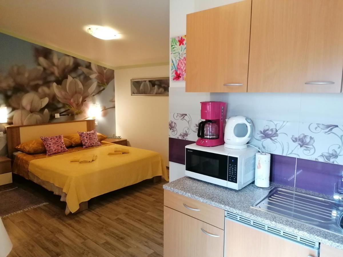 Rooms Katarina Kadumi Luaran gambar