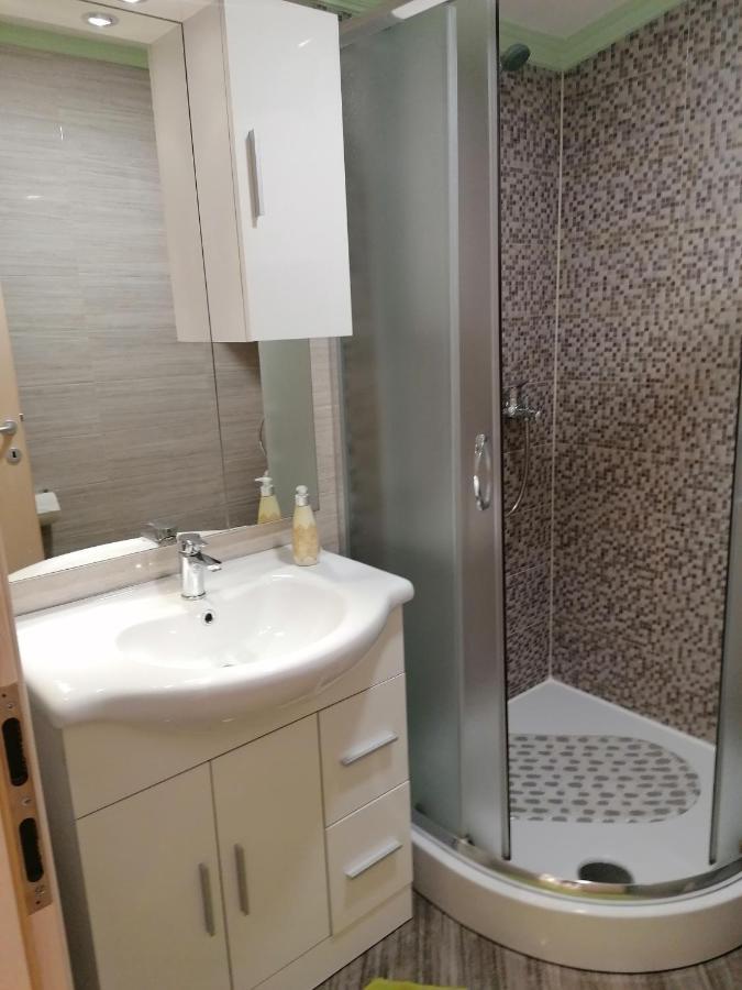 Rooms Katarina Kadumi Luaran gambar