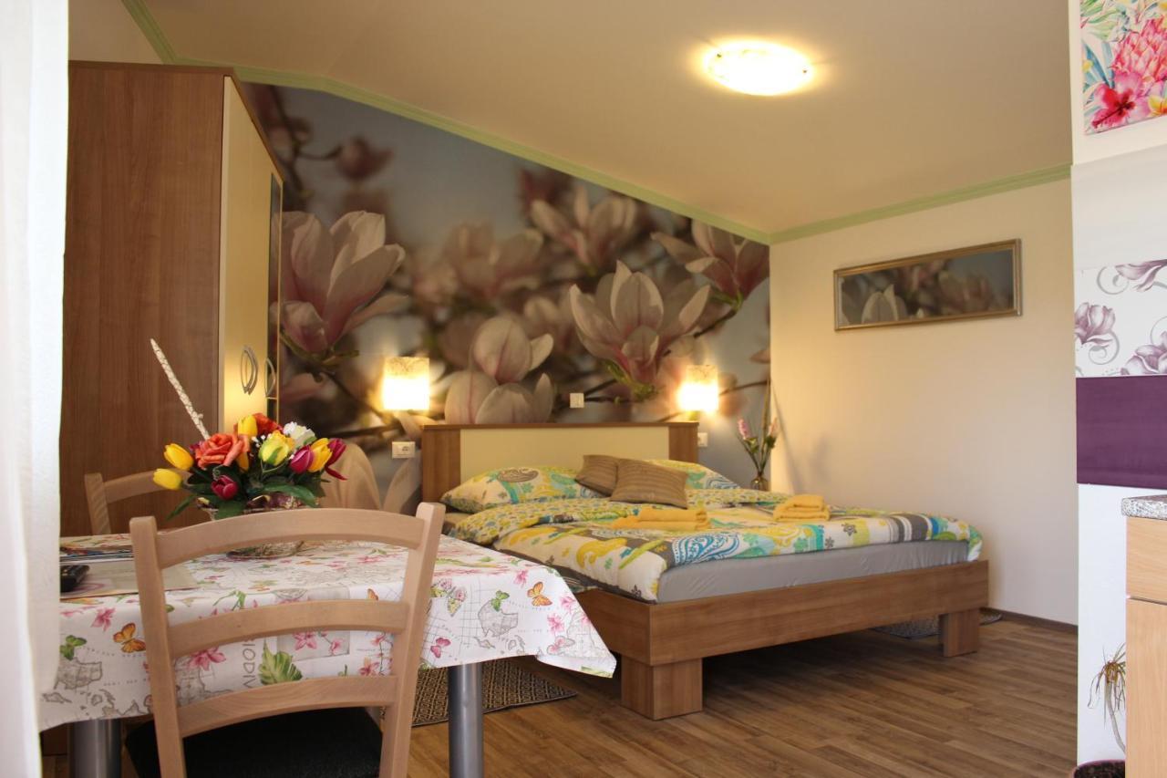 Rooms Katarina Kadumi Luaran gambar